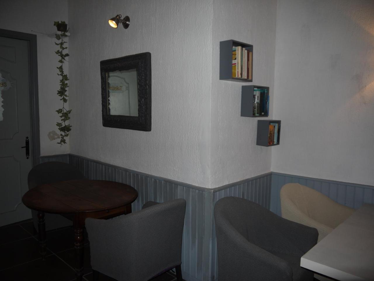 Hotel Portalet Hyeres Bagian luar foto
